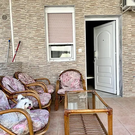 アパート Spitaki ペフコホリ